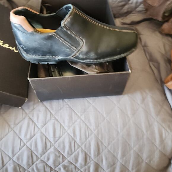 COLE HAAN EUC MENS ALECK BLACK LEATHER SLIPON SHOES. SIZE 8.5 - Picture 3 of 14